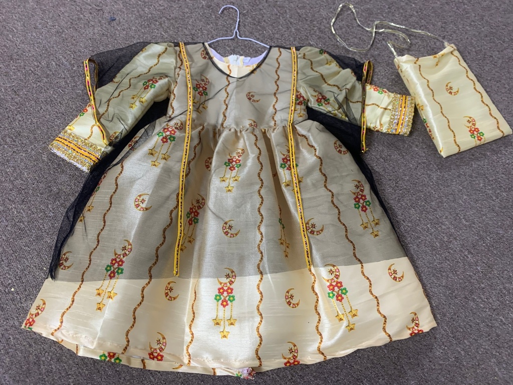 Traditional Dress (Girgea'an)  (copy)