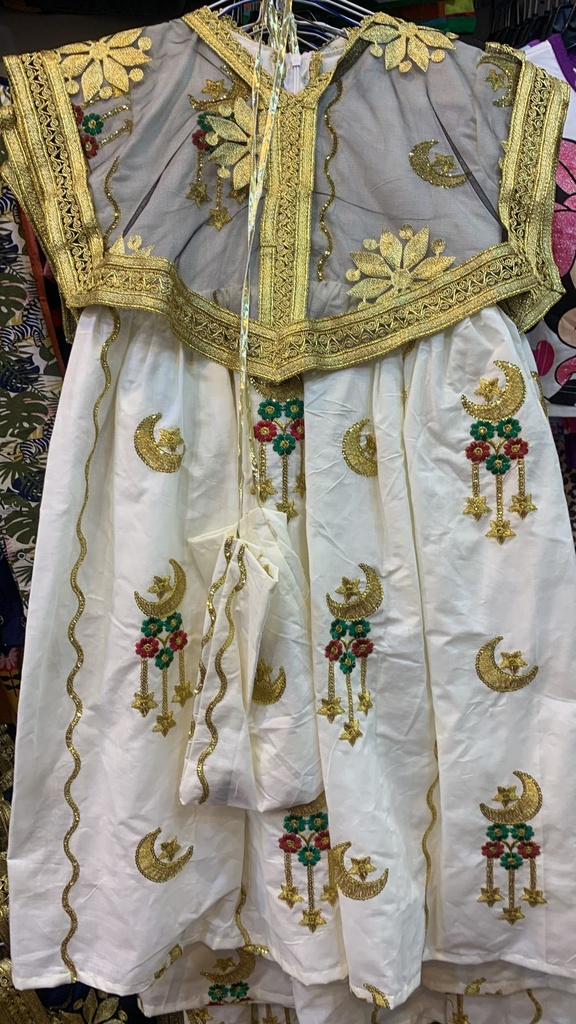 Traditional Dress (Girgea'an)