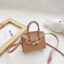 شنطة يد بناتية