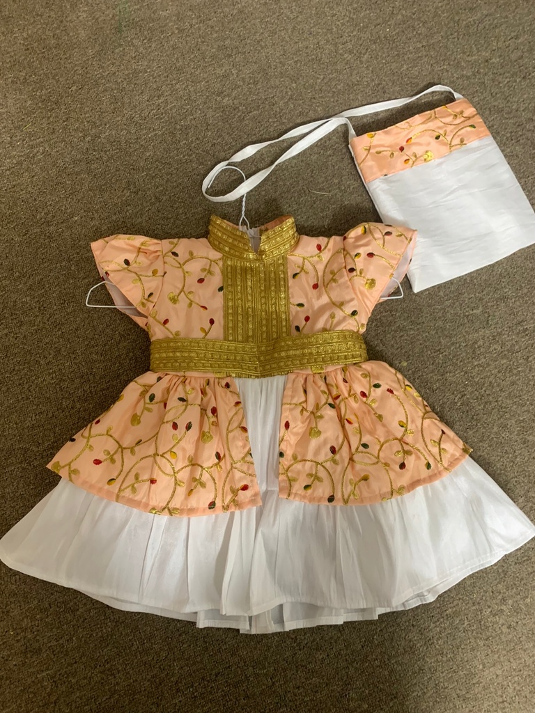 Traditional Dress (Girgea'an) 