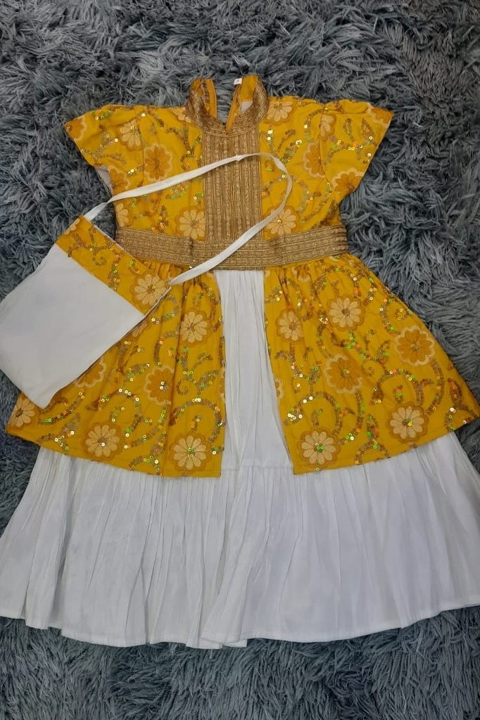 Traditional Dress (Girgea'an) 